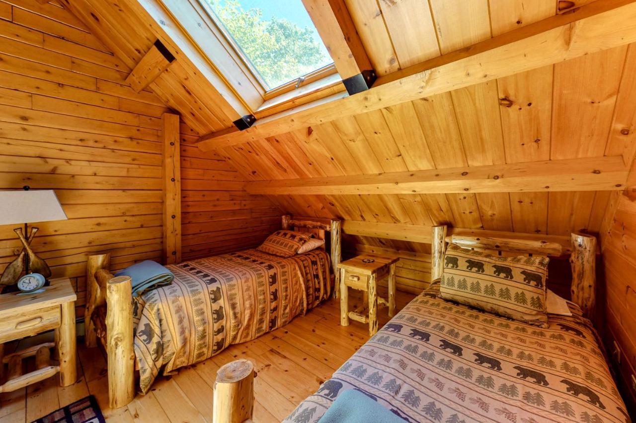 Mooseleuk Lodge The Highlands Esterno foto
